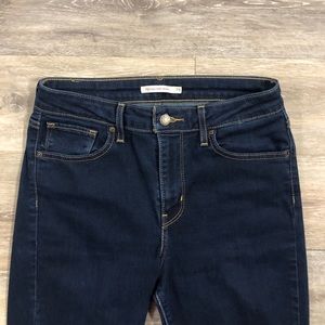Levi’s 721 High Rise Skinny Jeans - 29